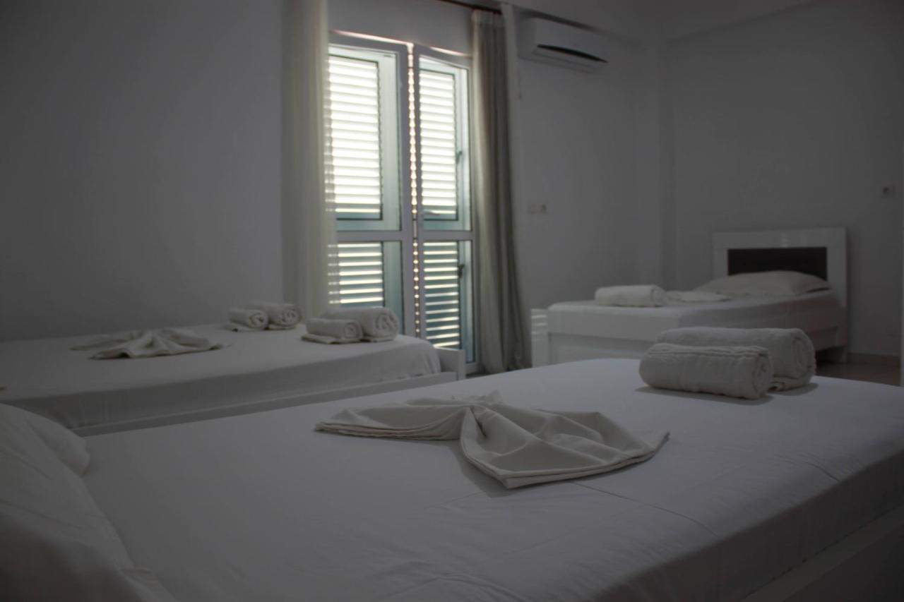Orea Hotel Himare Bagian luar foto